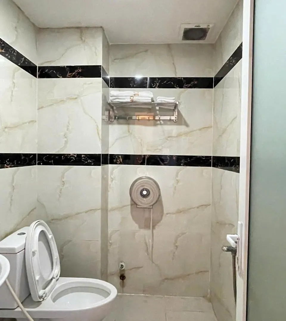 **  10H Hotel Vietnam