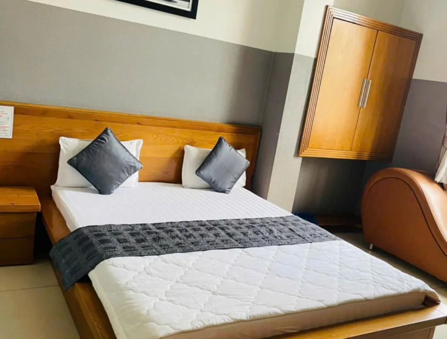 **  10H Hotel Vietnam