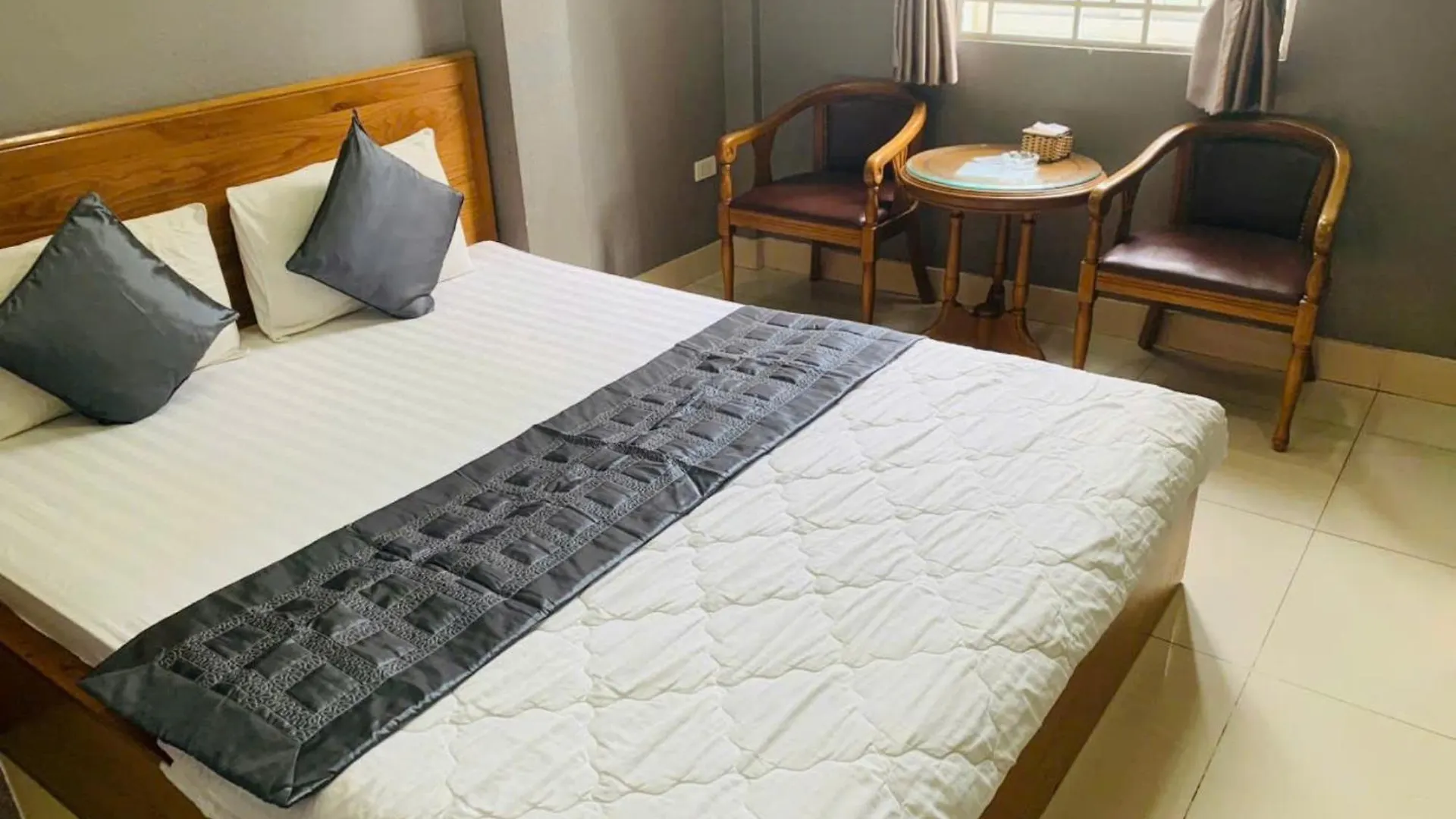 10H Hotel