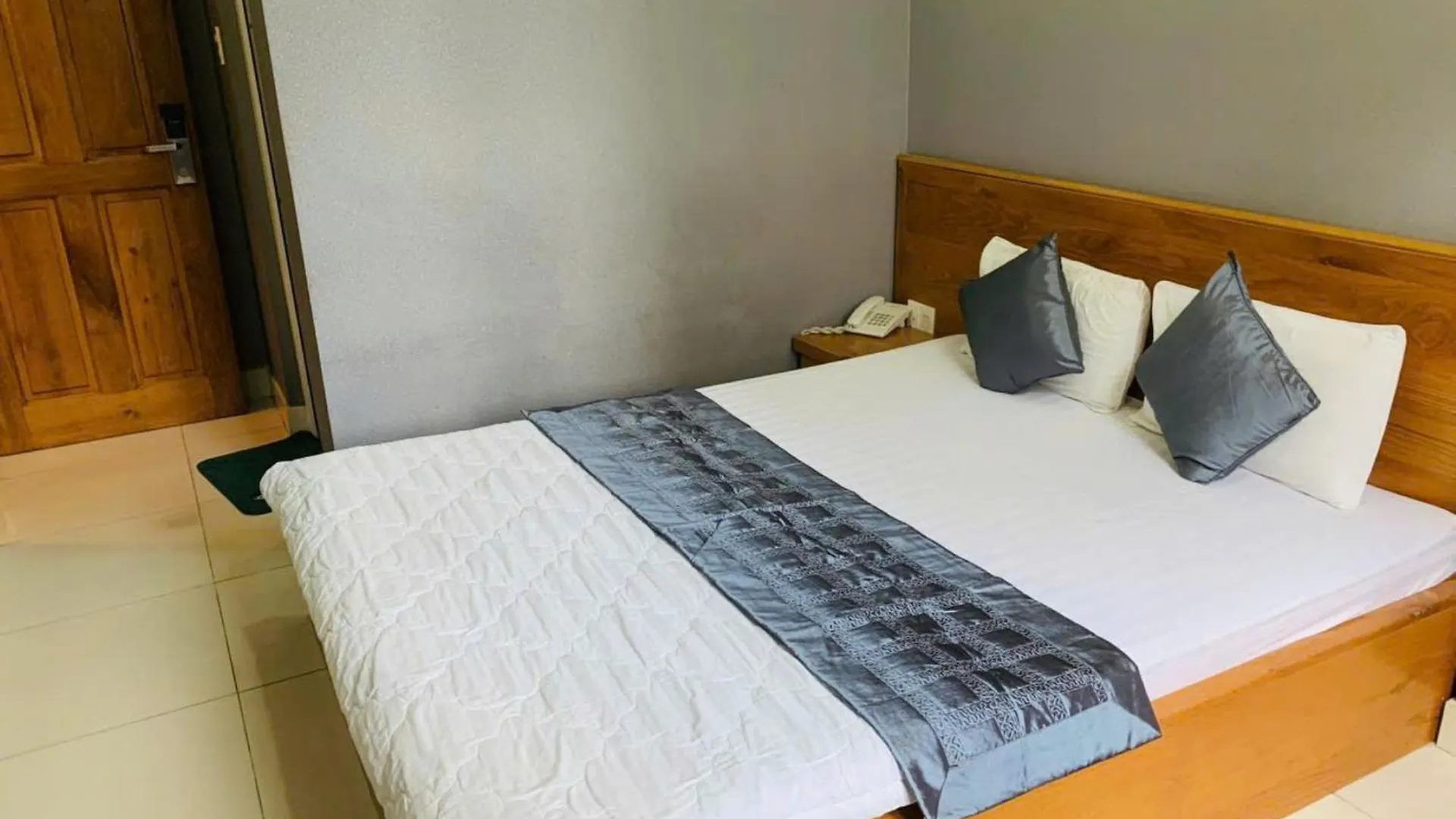 10H Hotel