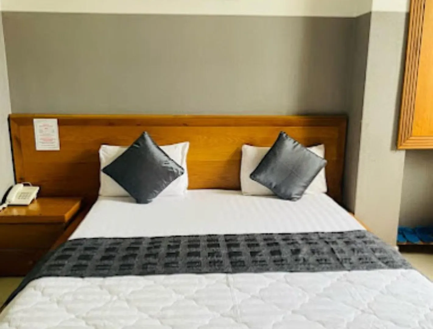 10H Hotel