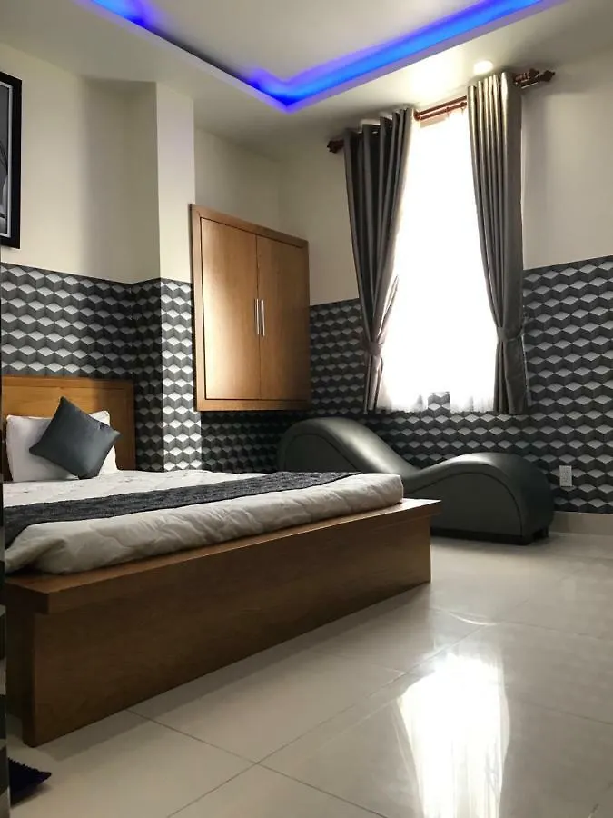 **  10H Hotel Vietnam