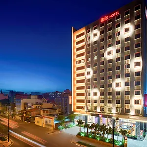 Ibis Saigon Airport Ho Či Minovo Město