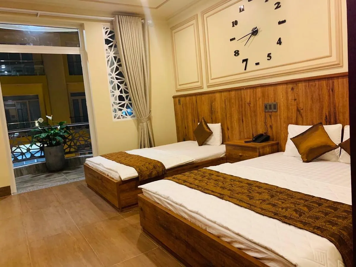 10H Hotel
